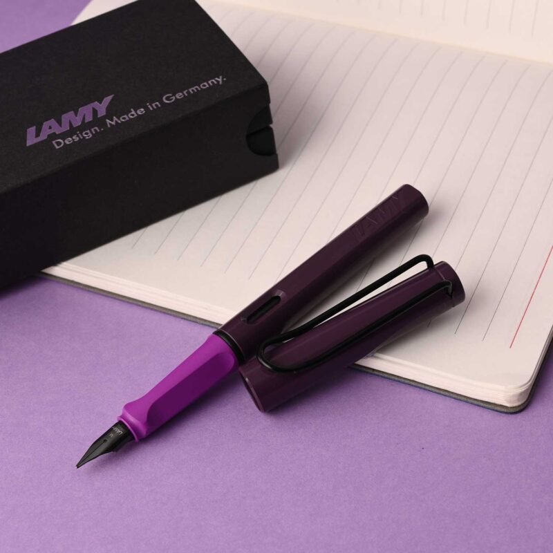 Lamy Safari Violet Blackberry - Fountain Pen