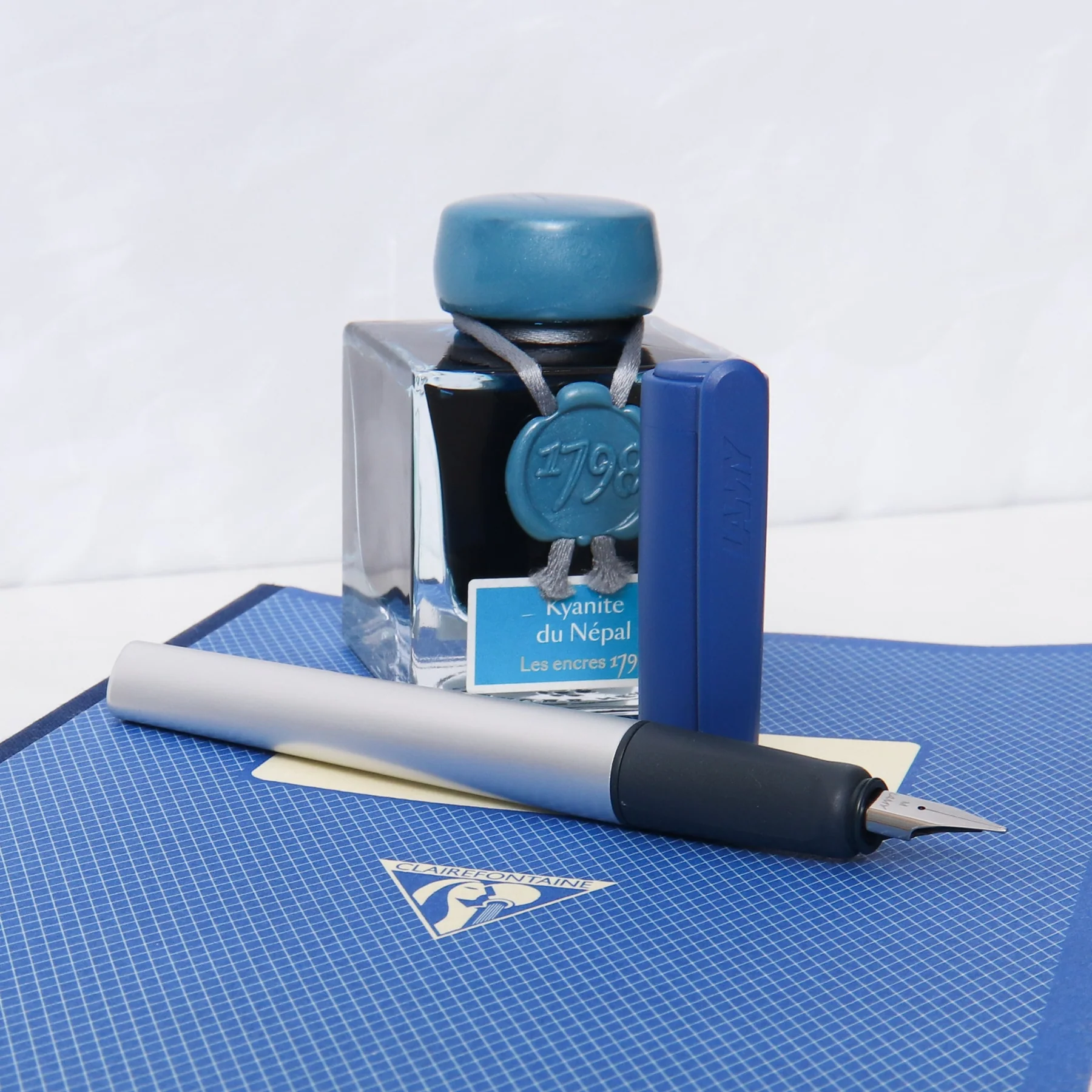 LAMY Nexx Blue - Fountain Pen With Slip-proof Grip & Polished Steel Nib